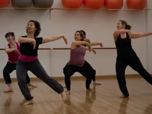 activitats dansa contemporània a l'embaràs